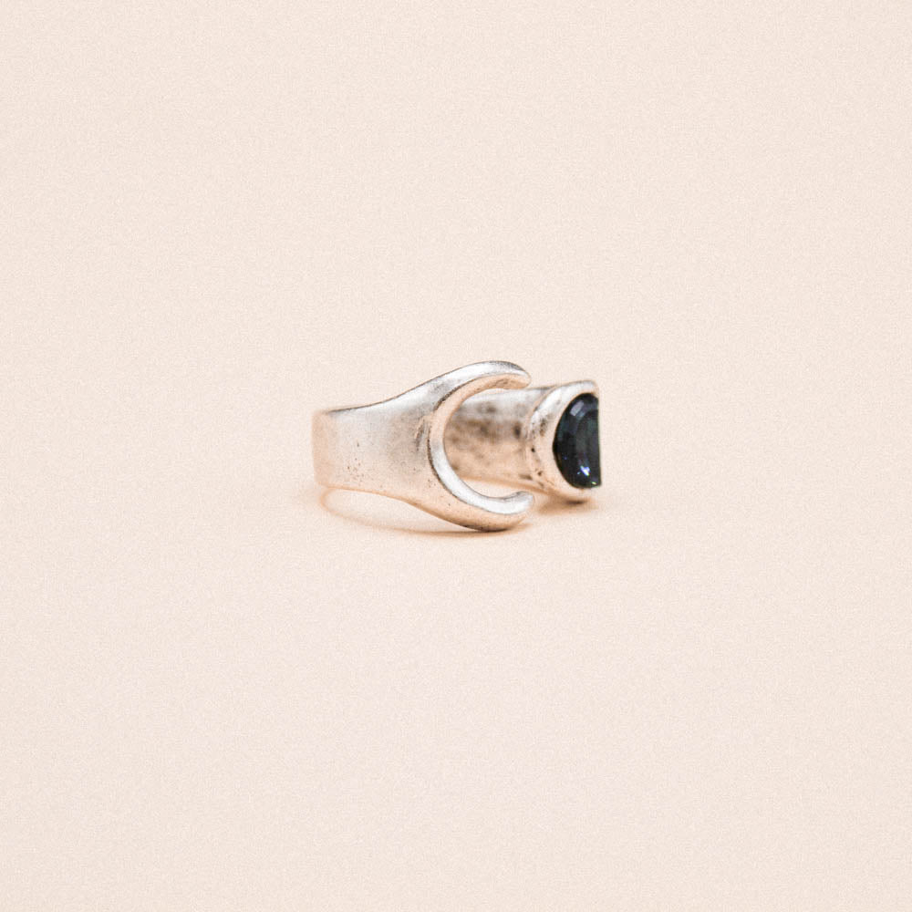 Cara Ring
