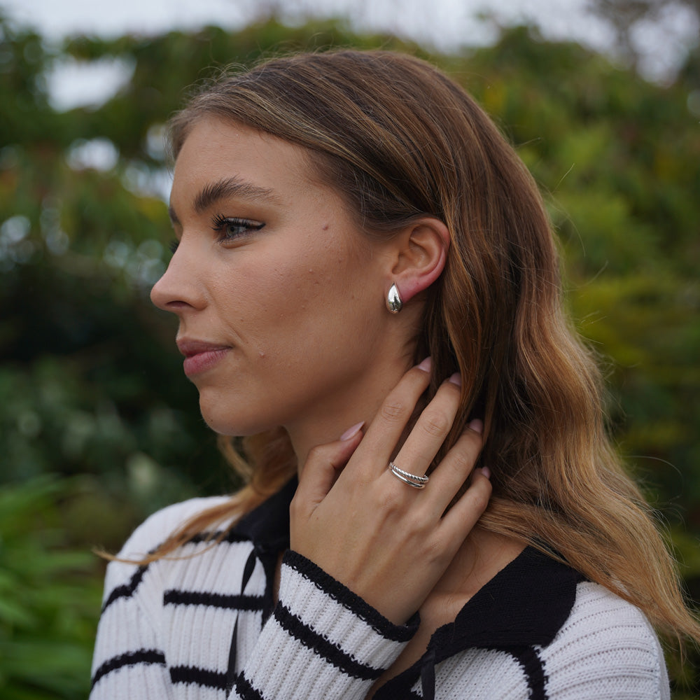 Mila Earrings Medium