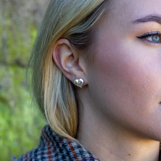 Aldreda Earrings Studs