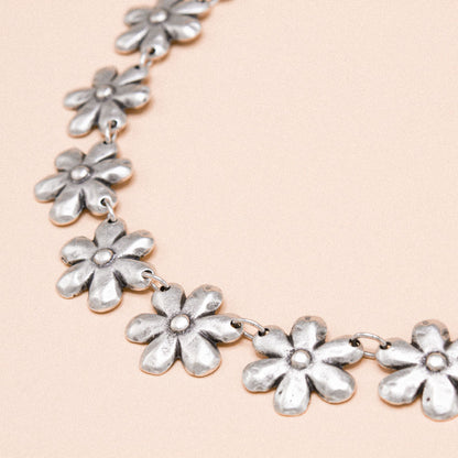 Daisy Necklace