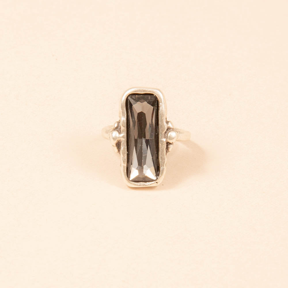 Gwynevere Ring Black
