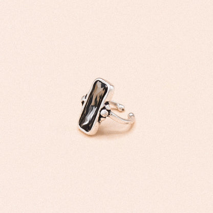 Gwynevere Ring Black