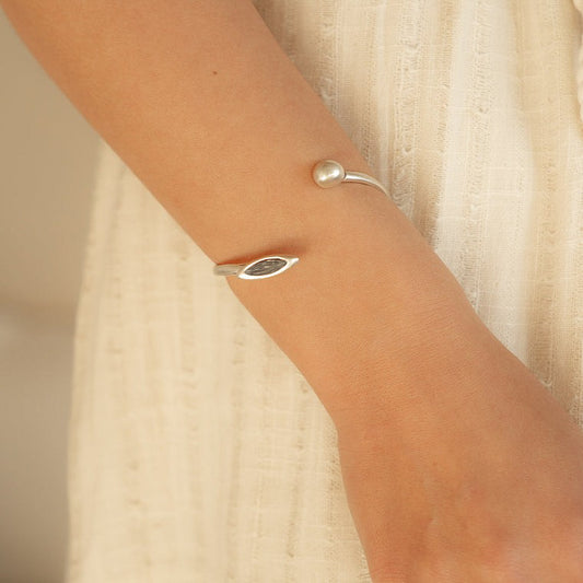 Rae Bangle Grey