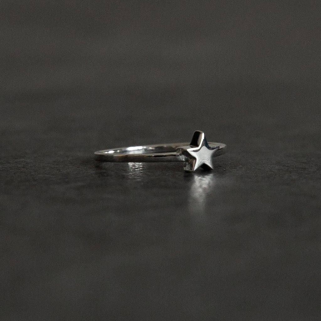 Aquarius Star Ring